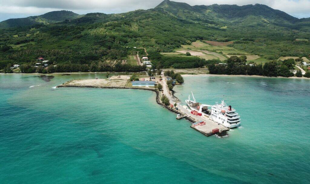 Aerial view of the Tuhaa Pae IV at sea