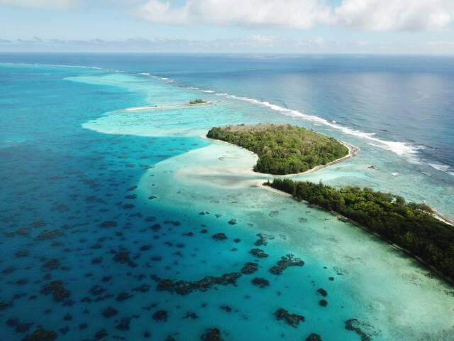Tubuai reef and lagoon